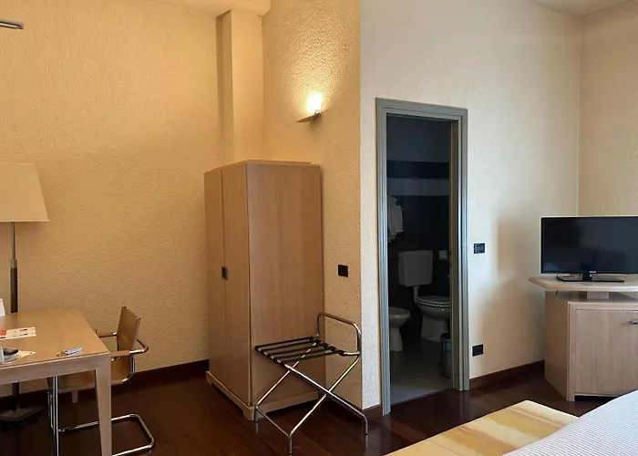 Hotel Ristorante La Bettola 3*