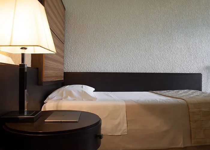 מלון Hotel Ristorante La Bettola