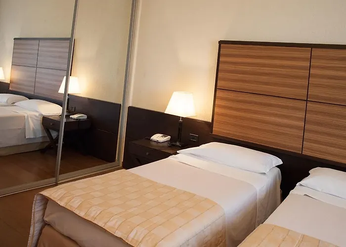 Hotel Ristorante La Bettola מלון 3*